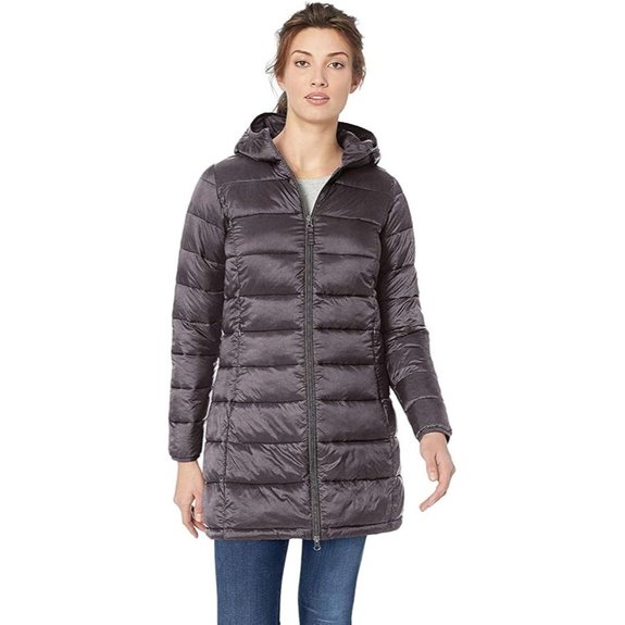 Amazon Essentials Women's Water-Resistant Puffer Coat