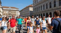 manage tourist crowd flow