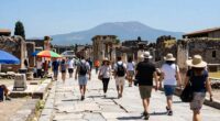 visit pompeii at the right time